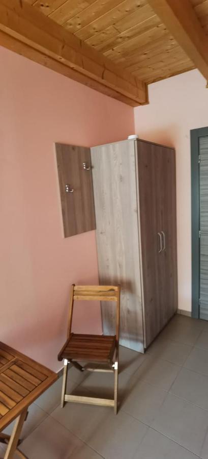 Pensiune Si Cazare La Mitza Giarmata Экстерьер фото
